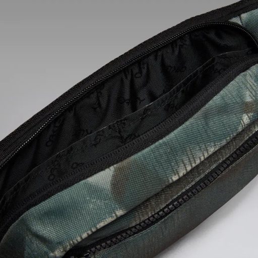 Oakley Transit Belt bag rövtáska graffite camo green
