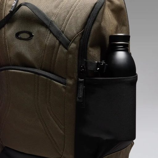Oakley Endure 25L hátizsák deep olive