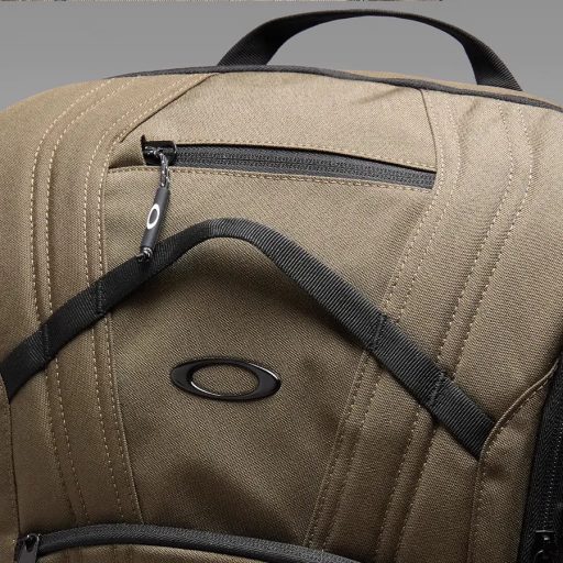 Oakley Endure 25L hátizsák deep olive